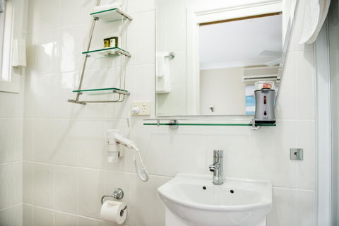 Nelson Bay Bed & Breakfast - Accommodation Gladstone 25