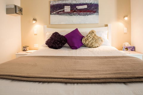 Nelson Bay Bed & Breakfast - Accommodation Gladstone 26