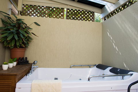 Nelson Bay Bed & Breakfast - Accommodation Gladstone 28