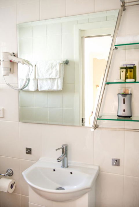 Nelson Bay Bed & Breakfast - Accommodation Gladstone 27