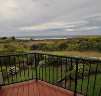 Beachfront Apartments - Accommodation Gladstone