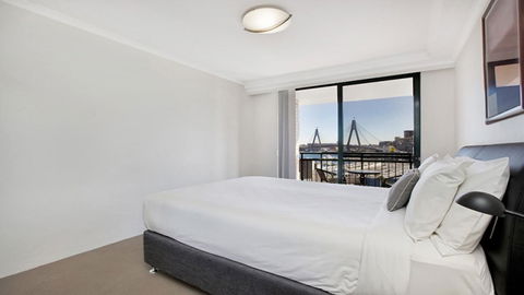 Darling Harbor Apartment - Accommodation Gladstone 4