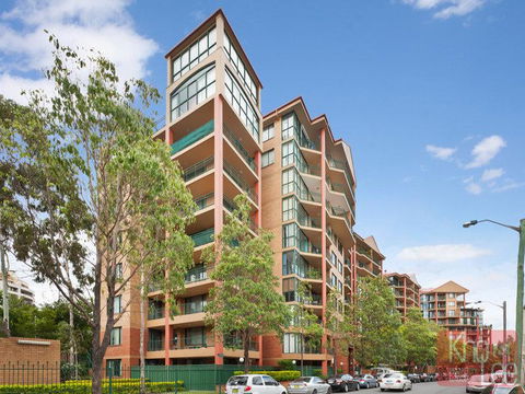 Darling Harbor Apartment - Accommodation Gladstone 13