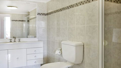 Darling Harbor Apartment - Accommodation Gladstone 5