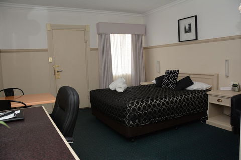 Ben Chifley Motor Inn - Accommodation Gladstone 15