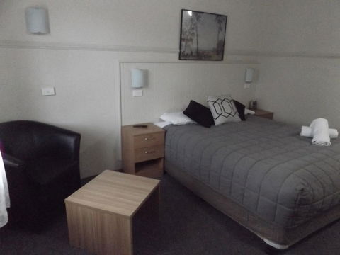 Ben Chifley Motor Inn - Accommodation Gladstone 3