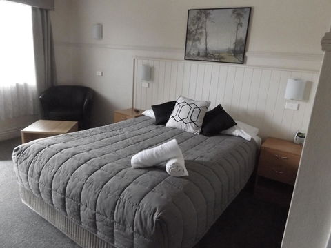 Ben Chifley Motor Inn - Accommodation Gladstone 2