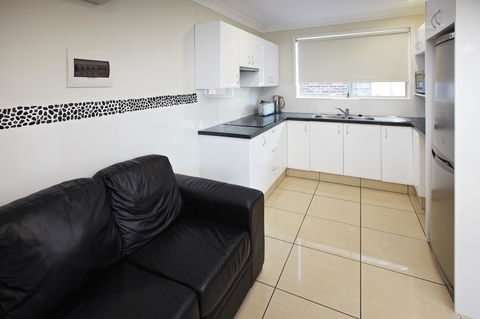 Jesmond Executive Villas - Accommodation Gladstone 29