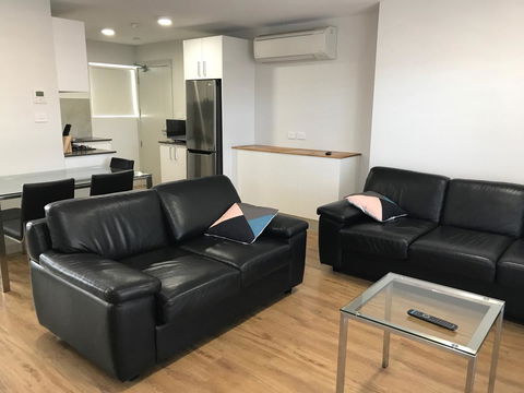 Jesmond Executive Villas - Accommodation Gladstone 0