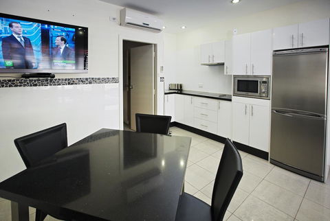 Jesmond Executive Villas - Accommodation Gladstone 21