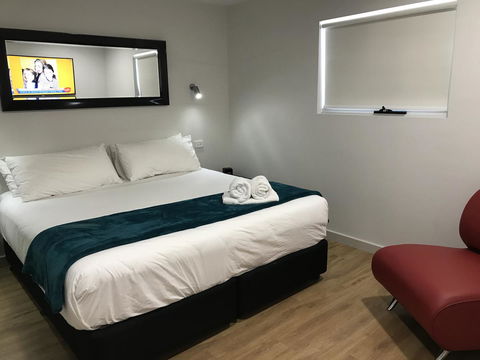 Jesmond Executive Villas - Accommodation Gladstone 5