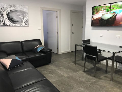 Jesmond Executive Villas - Accommodation Gladstone 9