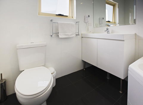 Jesmond Executive Villas - Accommodation Gladstone 27