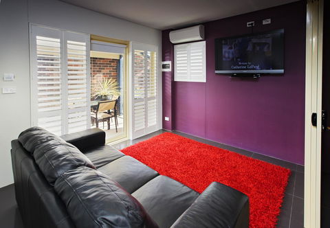 Jesmond Executive Villas - Accommodation Gladstone 26