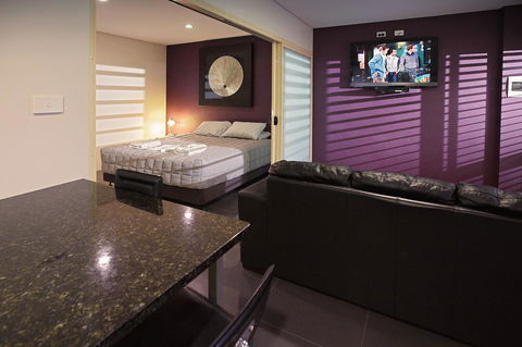 Jesmond Executive Villas - Accommodation Gladstone 28
