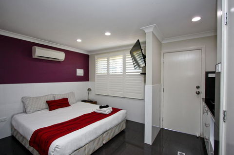 Jesmond Executive Villas - Accommodation Gladstone 38
