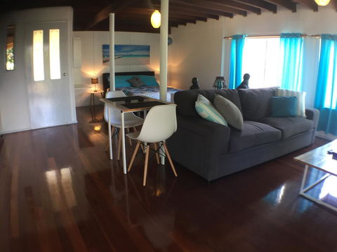 High Tide At Emerald - Accommodation Gladstone 10