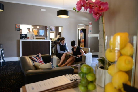 Crossroads Hotel - Accommodation Gladstone 36