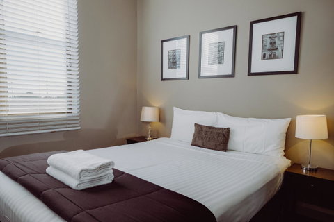 Crossroads Hotel - Accommodation Gladstone 13