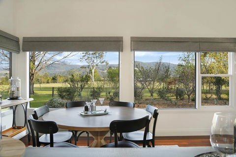 Romanz In The Valley (Luxury B&B) - Accommodation Gladstone 16