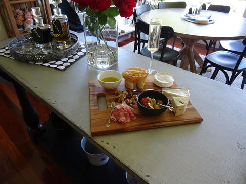 Romanz In The Valley (Luxury B&B) - Accommodation Gladstone 43