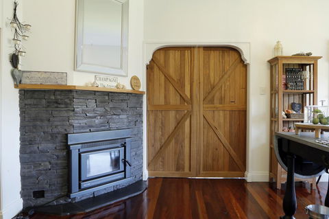 Romanz In The Valley (Luxury B&B) - Accommodation Gladstone 15
