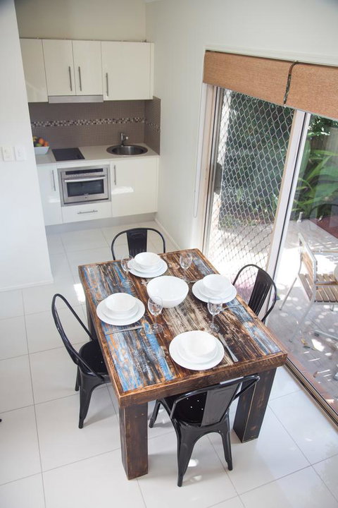 Byron Central Apartments - Accommodation Gladstone 3