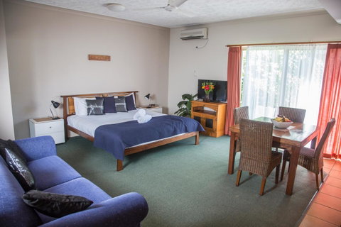 Byron Central Apartments - Accommodation Gladstone 13