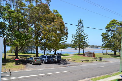 Sundial Holiday Units - Accommodation Gladstone 7