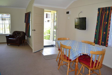 Sundial Holiday Units - Accommodation Gladstone 26