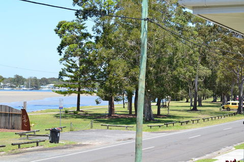 Sundial Holiday Units - Accommodation Gladstone 5