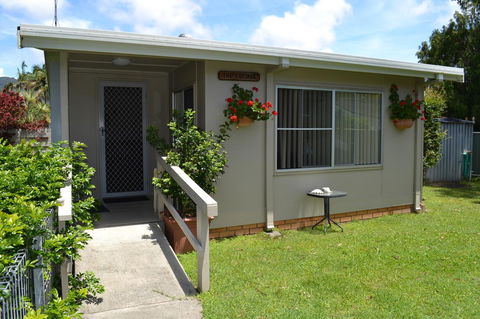 Sundial Holiday Units - Accommodation Gladstone 8