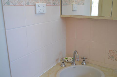Sundial Holiday Units - Accommodation Gladstone 43
