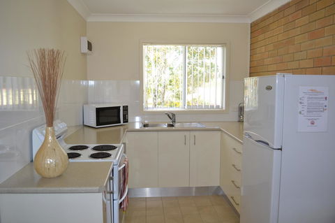 Sundial Holiday Units - Accommodation Gladstone 20
