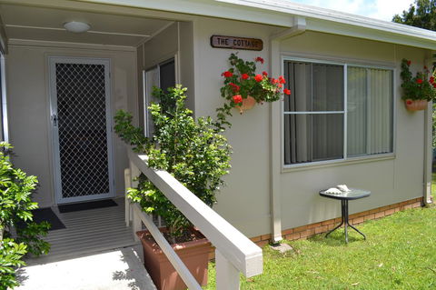 Sundial Holiday Units - Accommodation Gladstone 25