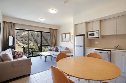 Lantern 1 Bedroom Balcony With Panoramic View - Accommodation Gladstone 30