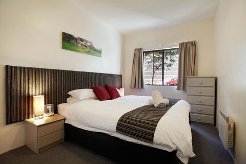 Lantern 1 Bedroom Balcony With Panoramic View - Accommodation Gladstone 33