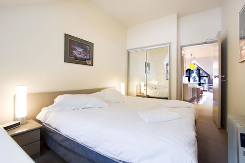 Lantern 1 Bedroom Balcony With Panoramic View - Accommodation Gladstone 38