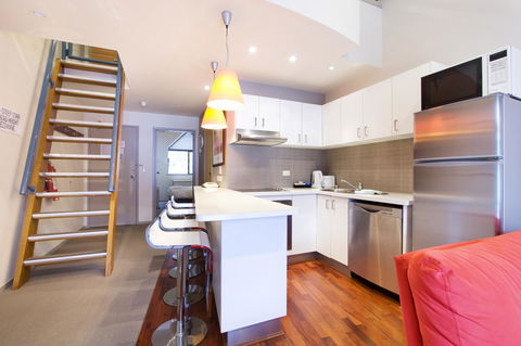 Lantern 1 Bedroom Balcony With Panoramic View - Accommodation Gladstone 39