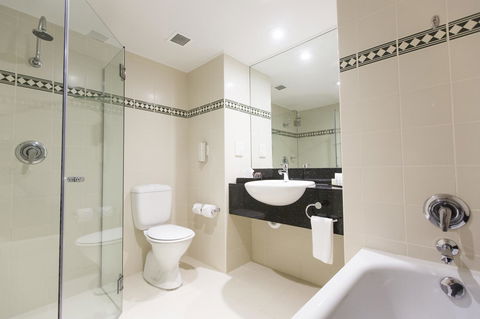 Rydges World Square - Accommodation Gladstone 4