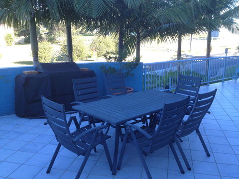 Breakers Apartments - Accommodation Gladstone 15