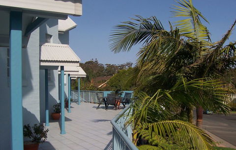 Breakers Apartments - Accommodation Gladstone 14