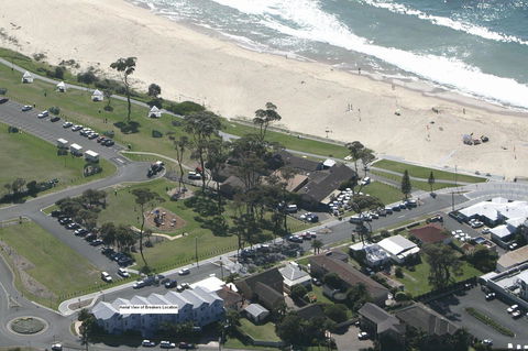 Breakers Apartments - Accommodation Gladstone 17