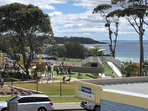 Breakers Apartments - Accommodation Gladstone 7