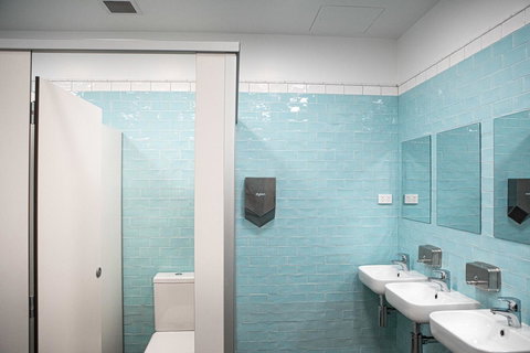 Wake Up! Bondi Beach - Accommodation Gladstone 36