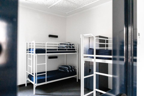 Wake Up! Bondi Beach - Accommodation Gladstone 28