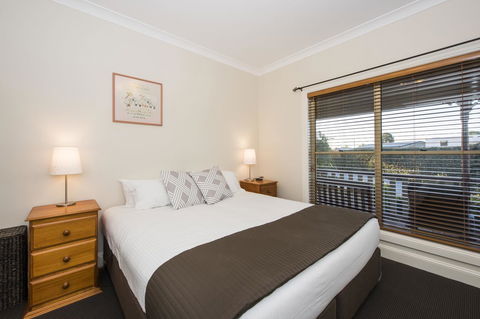 Colonial Court Villas - Accommodation Gladstone 11