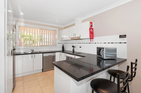 Colonial Court Villas - Accommodation Gladstone 17