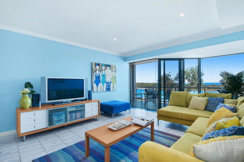 On The Beach Getaway - Accommodation Gladstone 1