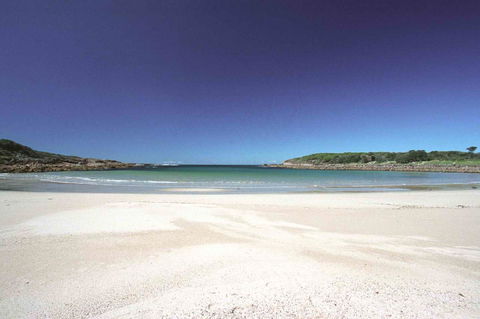 On The Beach Getaway - Accommodation Gladstone 14